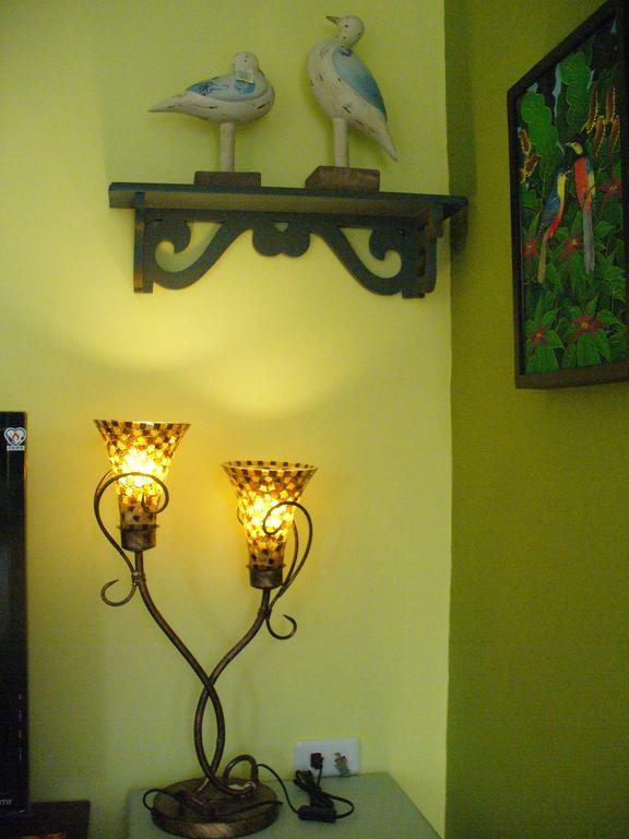 Alongs Garden Bed and Breakfast Heng-ch'un Esterno foto